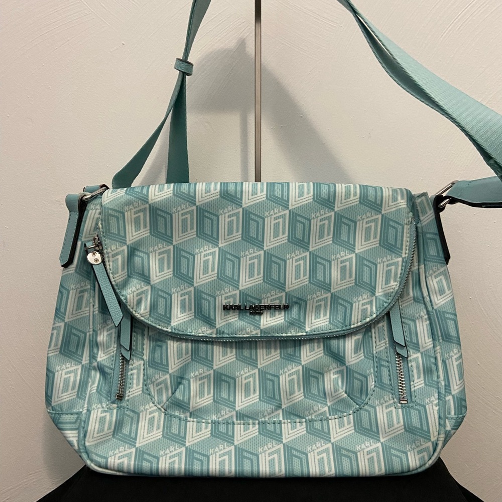 💋💋Karl Lagerfeld Cara messengerAqua Chantel Logo Print Crossbody Bag